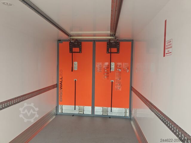 Refrigerated truck Ford Truck F-Line E 6x2 - Garantie 2+0 jaar