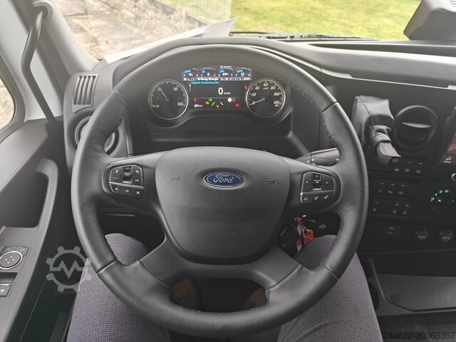 Refrigerated truck Ford Truck F-Line E 6x2 - Garantie 2+0 jaar