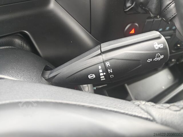 Refrigerated truck Ford Truck F-Line E 6x2 - Garantie 2+0 jaar