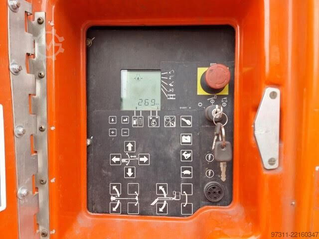 Telescopic boom lift Genie S-125