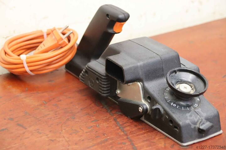 Planer Black & Decker SR 600