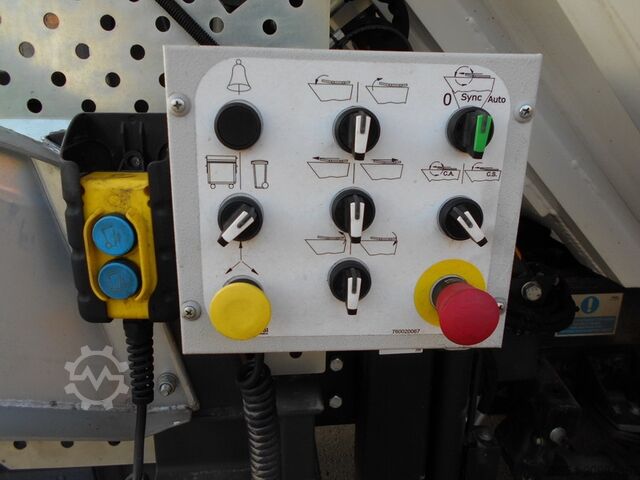 Garbage truck Fuso Canter 7C15 AMT 4x2 / Nanos 7