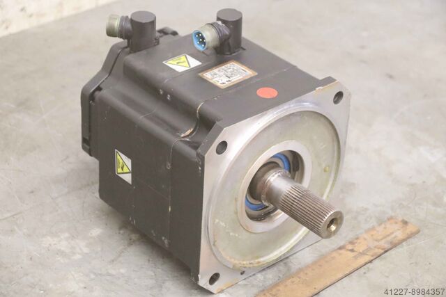 Servomotor KUKA 1FK6100-8AF91-1ZZ9-Z S49