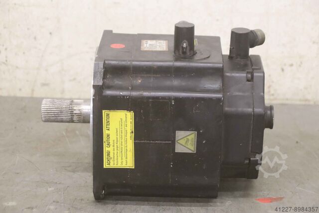 Servomotor KUKA 1FK6100-8AF91-1ZZ9-Z S49