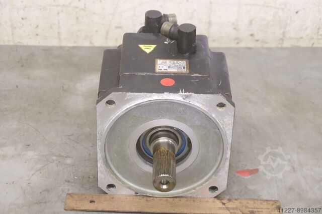 Servomotor KUKA 1FK6100-8AF91-1ZZ9-Z S49