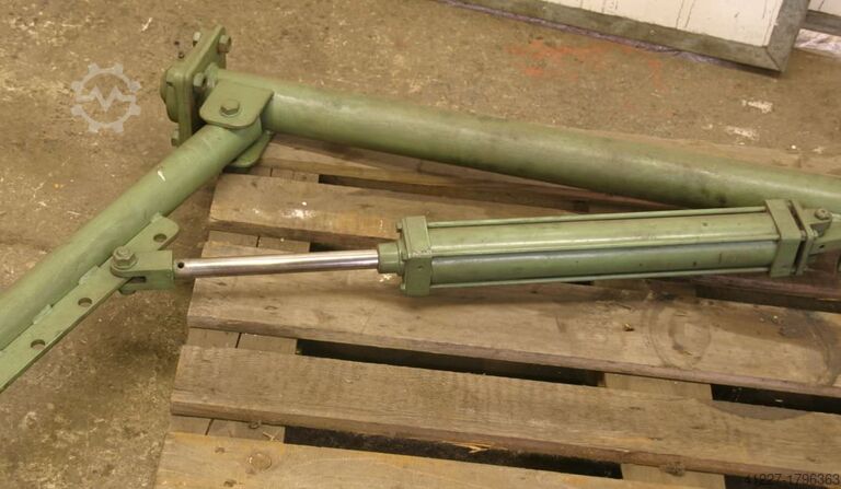 Säulenschwenkkran Stahl pneumatisch betrieben