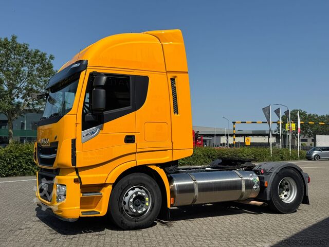 Standard-SZM Iveco Stralis AS440S46 2x LNG tank 598 Liter Retarder