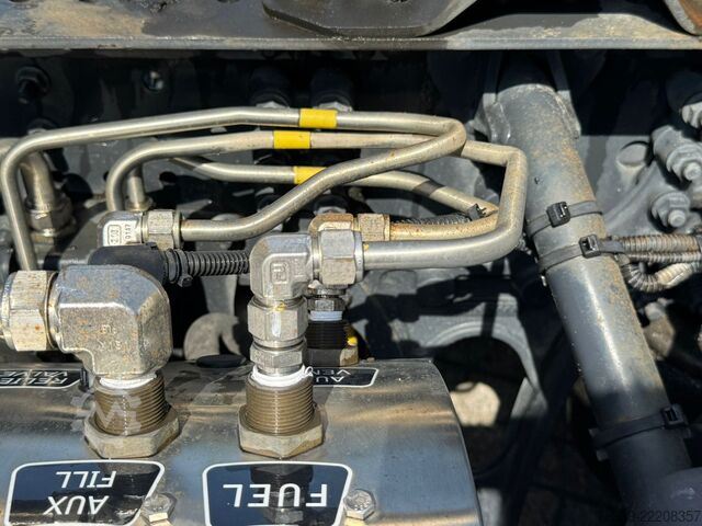 Standard-SZM Iveco Stralis AS440S46 2x LNG tank 598 Liter Retarder