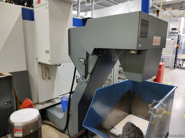 5 - Achs Vertikal-Bearbeitungszentrum Stama MC 331/S