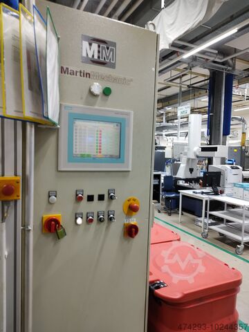 5 - Achs Vertikal-Bearbeitungszentrum Stama MC 331/S