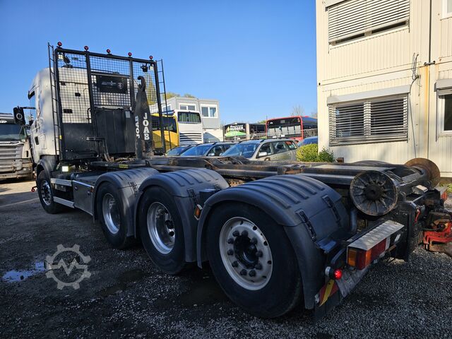 Roll-off tipper truck SCANIA R480LB 8X4*4HHA MOTORSCHADEN! 3-Pedal J