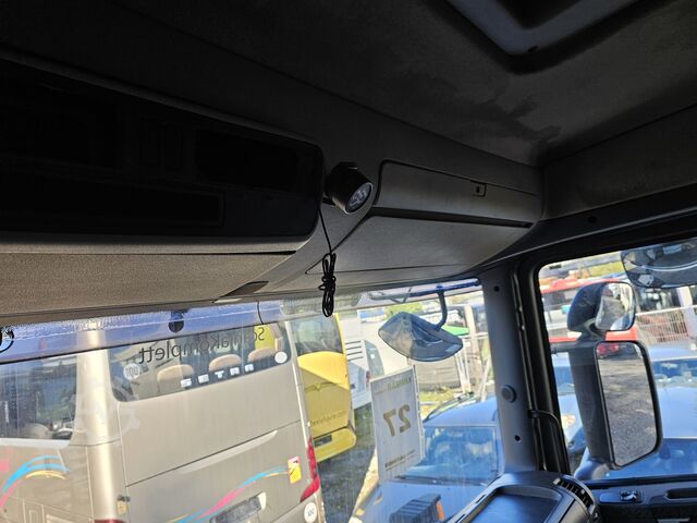 Roll-off tipper truck SCANIA R480LB 8X4*4HHA MOTORSCHADEN! 3-Pedal J