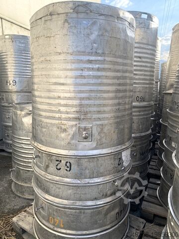 126 Traubenstanden aus Edelstahl 680 Lit