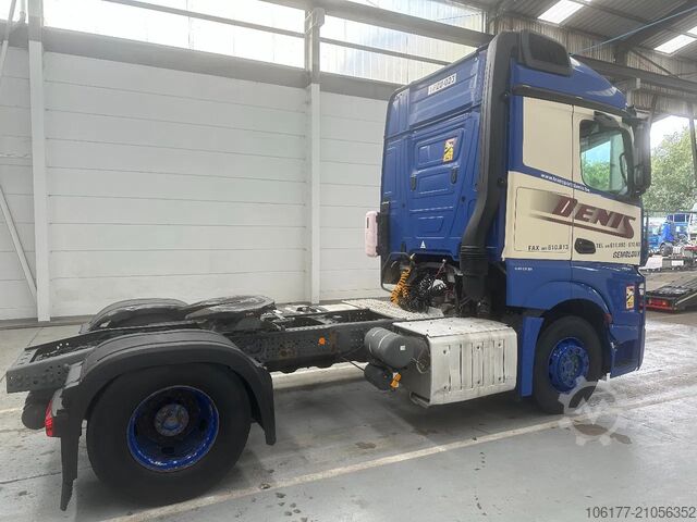 Standard-SZM Mercedes-Benz Actros 1845 AIRCO / ADR