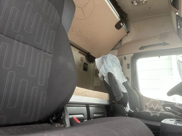 Standard-SZM Mercedes-Benz Actros 1845 AIRCO / ADR