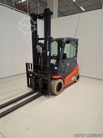Gabelstapler Toyota 8FBMT50
