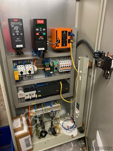 RICO, ADELSKI, PAC SYSCONA, ICS, ANKER, Keyence Abfülllinie für Glasflaschen (Mehrweg) (2011) RICO, ADELSKI, PAC Abfülllinie für Glasflaschen (Mehrweg)