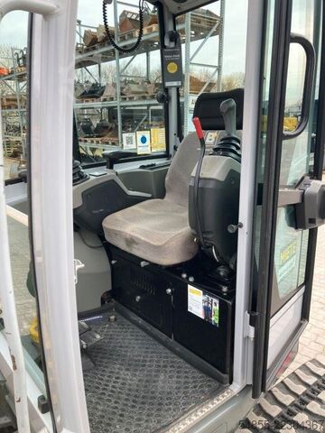 Mini excavator Wacker Neuson EZ26