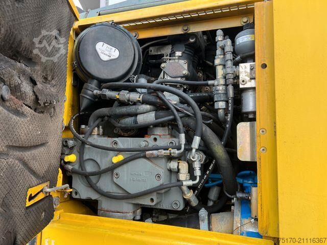 Radbagger Liebherr A 900 C ZW Litronic / 18.866h / 2008