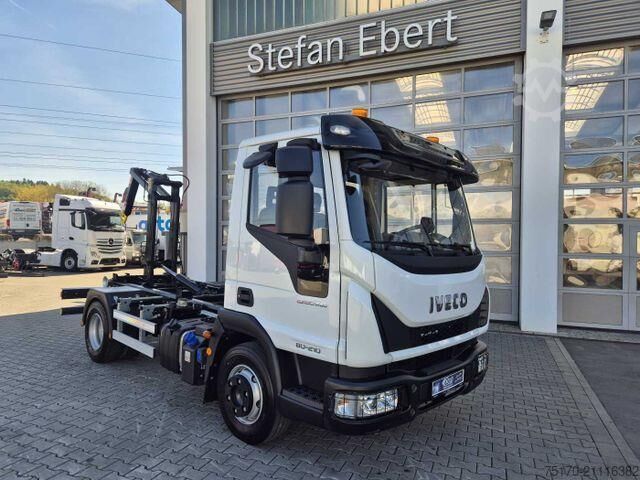 Hakenarmsystem Iveco Eurocargo ML80E21K 4x2 Hyva Abrollkipper, 2xAHK