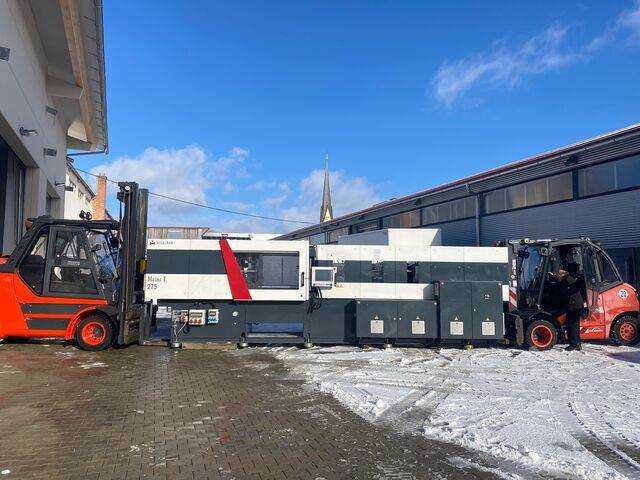 Spritzgießmaschine + Automation Ferromatik Milacron Magna T MTs 275-1540 + Handling