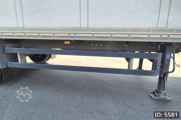 Koffer Schmitz Cargobull SCB/S3B / Disk brakes / Double stock