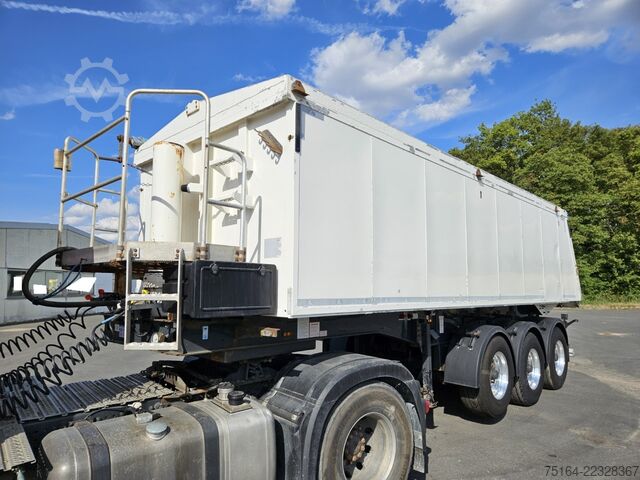 Tipper semitrailer LANGENDORF SKA 24/30 Alukastenmulde Thermo