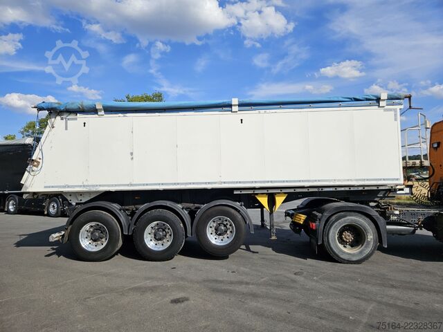 Tipper semitrailer LANGENDORF SKA 24/30 Alukastenmulde Thermo