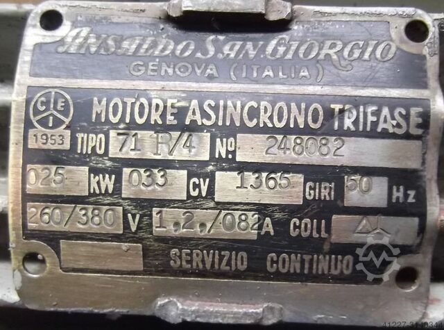 Gear motor 0.25 kW 218 rpm Ansaldo 71R/4