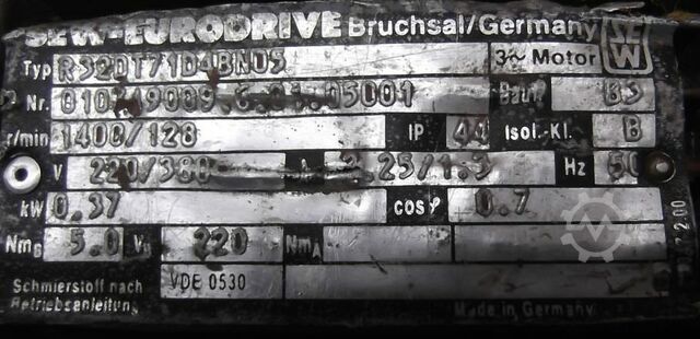 Gear motor 0.37 kW 128 rpm SEW-EURODRIVE R32DT71D4BN05