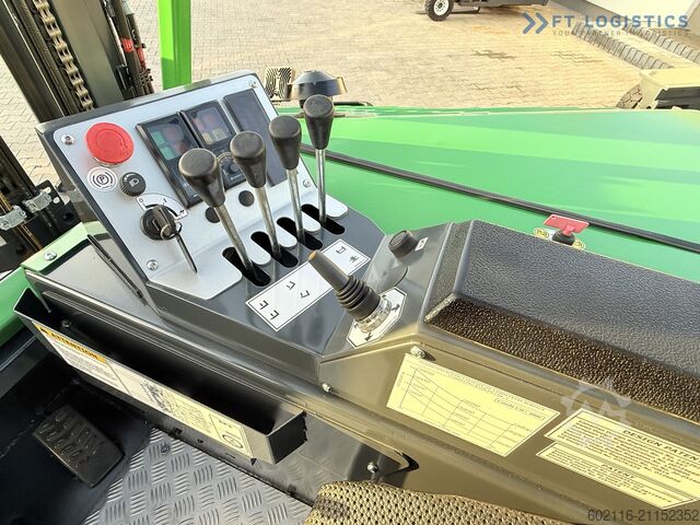 Vierwegestapler Combilift CB4000 GAS TRIPLEX 5200 POSITIONER