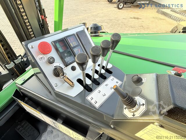 Vierwegestapler Combilift CB4000 GAS TRIPLEX 5200 POSITIONER