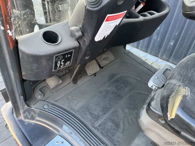 Treibgasstapler Linde H18T-01