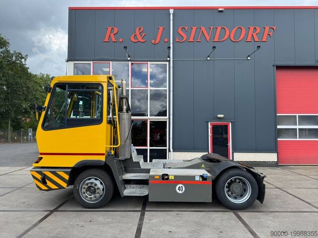 Terminal tractor Terberg YT222