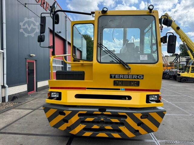Terminal tractor Terberg YT222