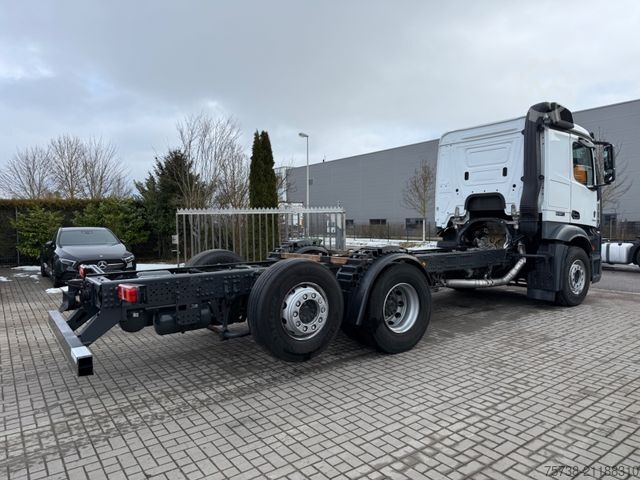 LKW-Fahrgestell MERCEDES-BENZ Actros 2553 Fahrgestell/Retarder/Lenkachse/EU6D