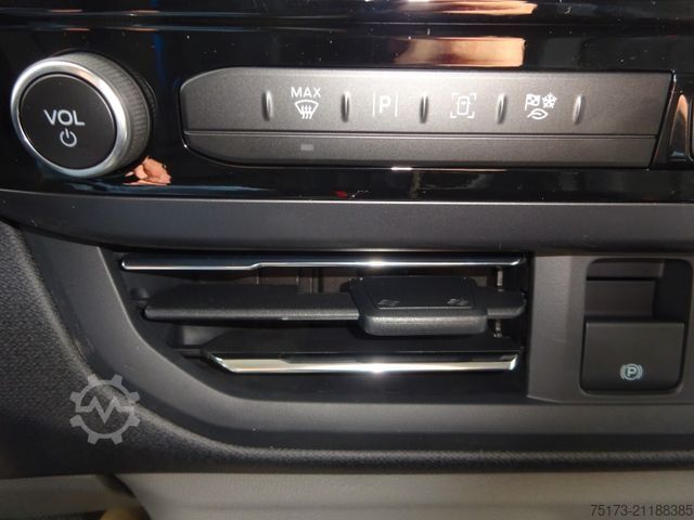 Minibus FORD Tourneo Custom L1 Titanium 2.5L PHEV B&O Kam Nav