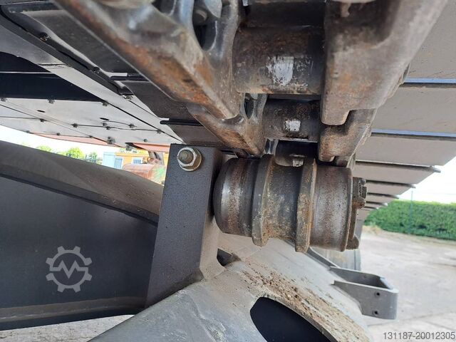 Crawler excavator Develon DX225LC-7M