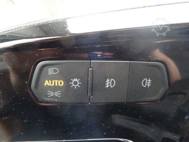 Panel van FORD Transit Connect Limited L2 Kasten AWD Stndhz AHK