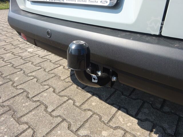 Panel van FORD Transit Courier Trend 1.5L DoKa AHK Kam WiPa GRA