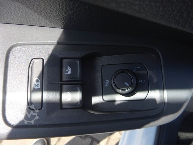 Panel van FORD Transit Connect Trend Kasten L1  AWD AHK 2xS.Tür