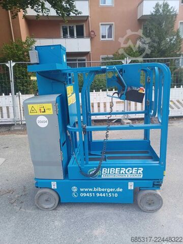 Vertical mast lift Genie GRC 12