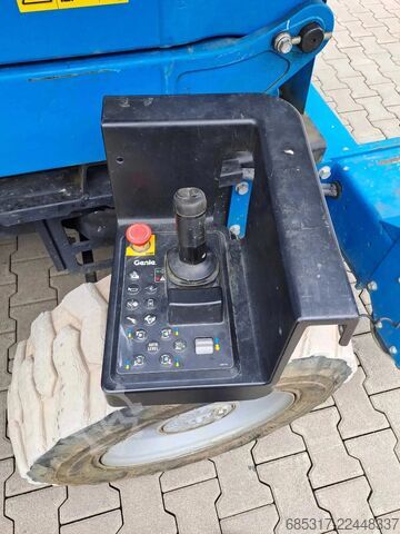 Scissor lift Genie GS 3384 RT