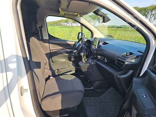 Suitcase Citroën BERLINGO 1.5 L1 Navi NAP Euro6 AC