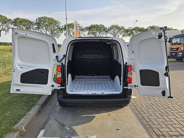 Suitcase Citroën BERLINGO 1.5 L1 Navi NAP Euro6 AC