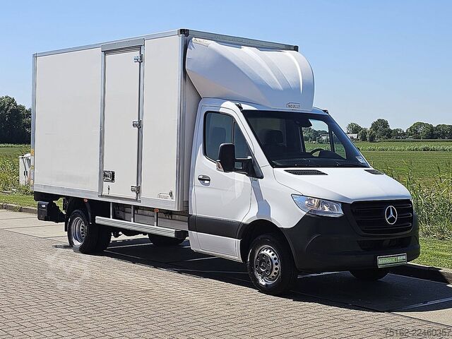Suitcase MERCEDES-BENZ SPRINTER 515 Bakwagen Laadklep!