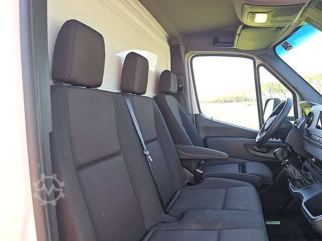 Suitcase MERCEDES-BENZ SPRINTER 515 Bakwagen Laadklep!