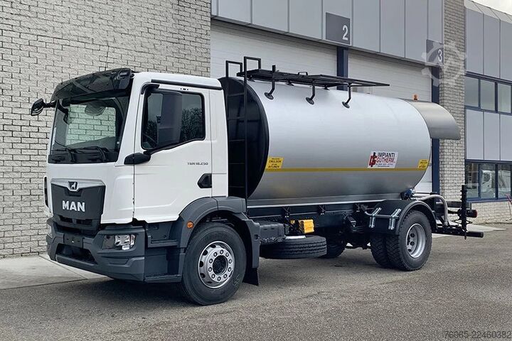 Tanker truck MAN TGM 18.250 BB CH Bitumen Tank Sprayer