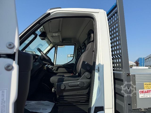 Spezial-LKW IVECO DAILY 35S18 H 4X4 RIB. TRILATERALE