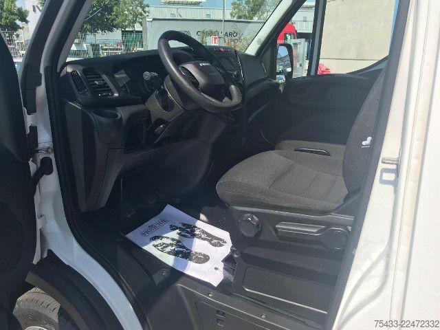 Panel van IVECO DAILY 35C14H BOX